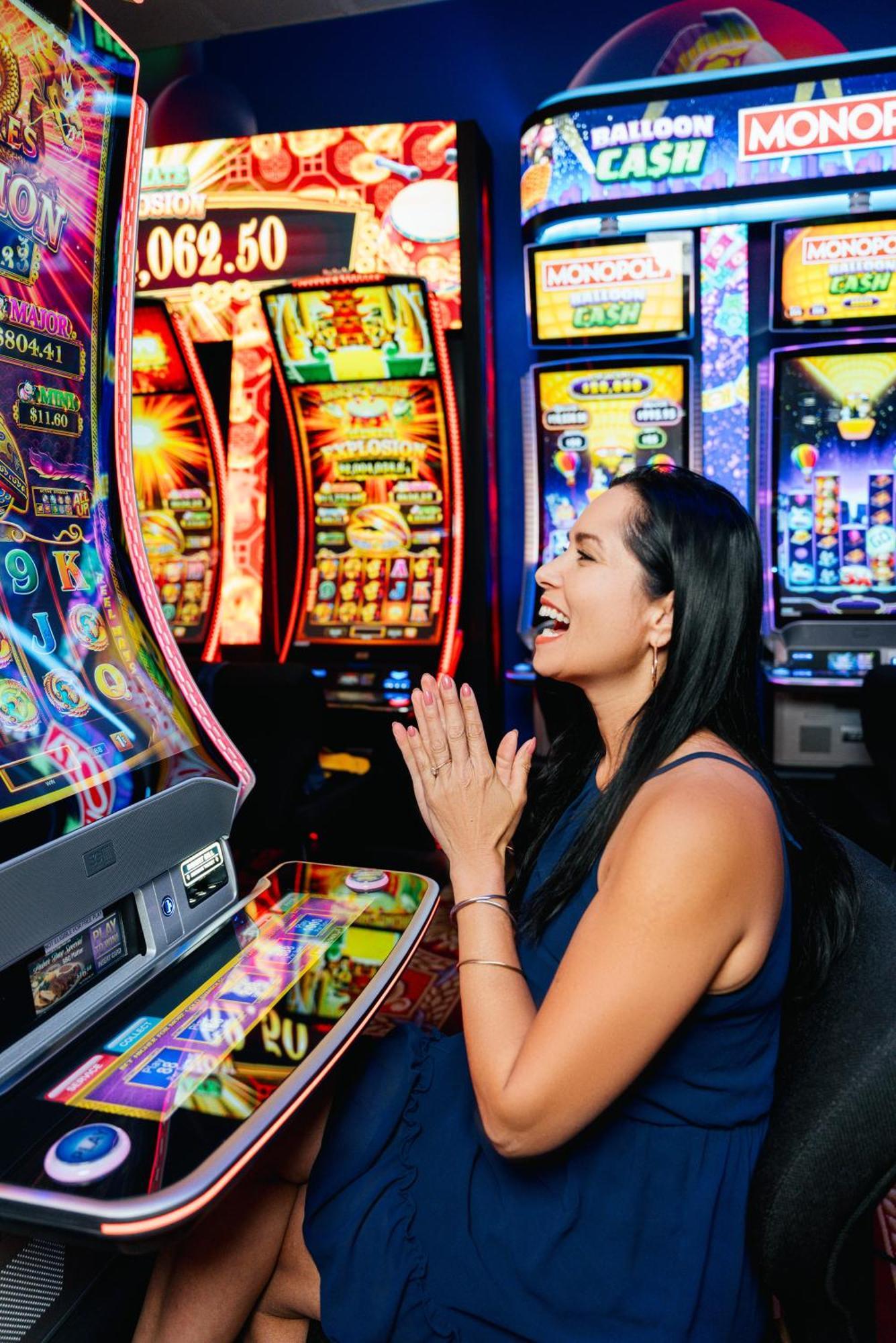 Virgin River Casino And Lodge Мъскийт Екстериор снимка